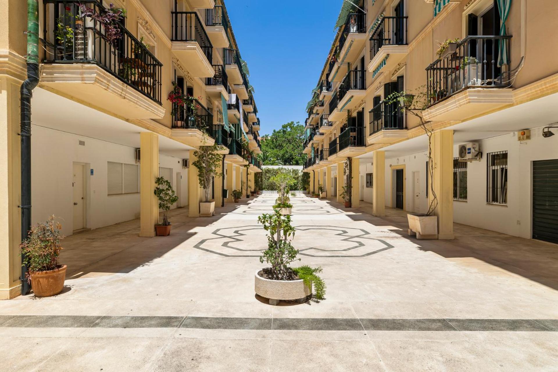 Stunning In Historic Center By Costarentals - Mal05 Appartement Málaga